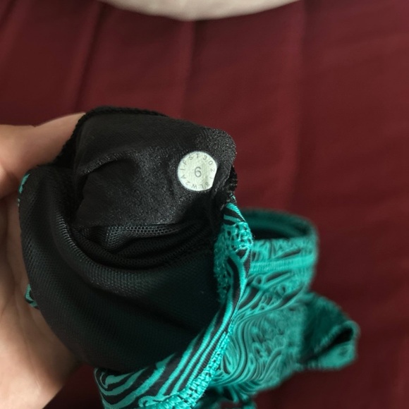 Lululemon Sports Bra - Picture 4 of 4